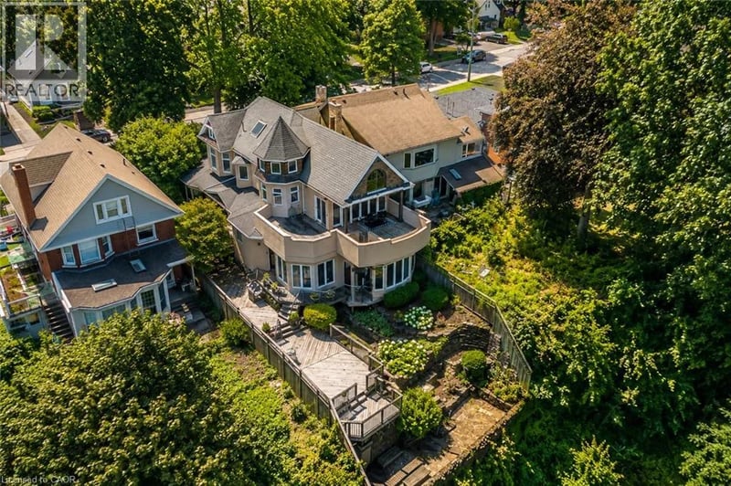 91 MOUNTAIN PARK Avenue, Hamilton, Ontario, L9A1A1, Hamilton, Ontario — photo 1 of 5
