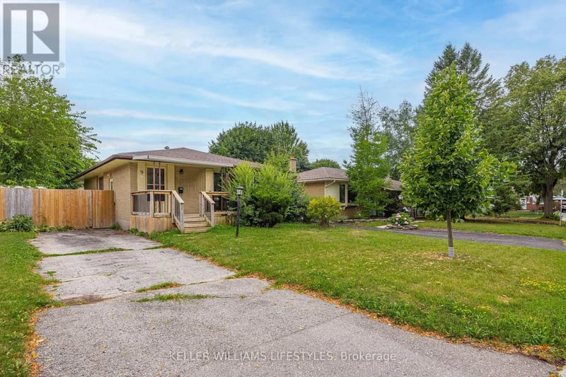 9 Buchan Road, London East (East I), Ontario, N5V1K9, London East (East I), Ontario — photo 1 of 5