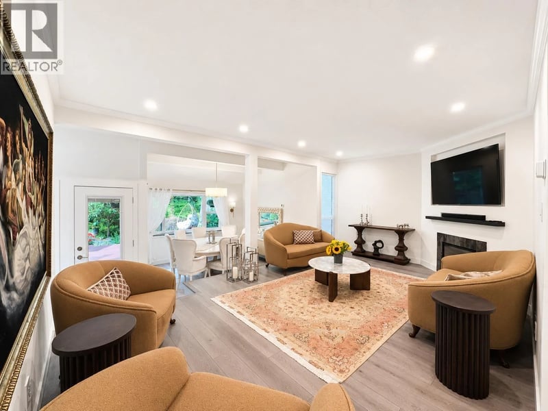 1741 RUFUS Drive, North Vancouver, British Columbia, V7J3L8, North Vancouver, British Columbia — photo 1 of 5
