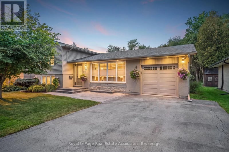 132 Elmore Drive, Halton Hills (AC Acton), Ontario, L7J1T2, Halton Hills (AC Acton), Ontario — photo 1 of 5