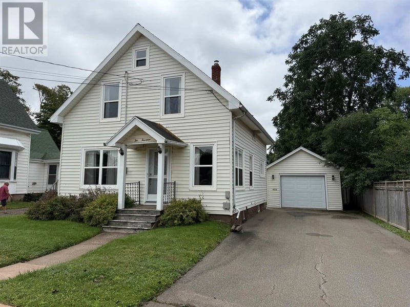 214 Pleasant Street, Summerside, Prince Edward Island, C1N1X2, Summerside, Prince Edward Island — photo 1 of 5