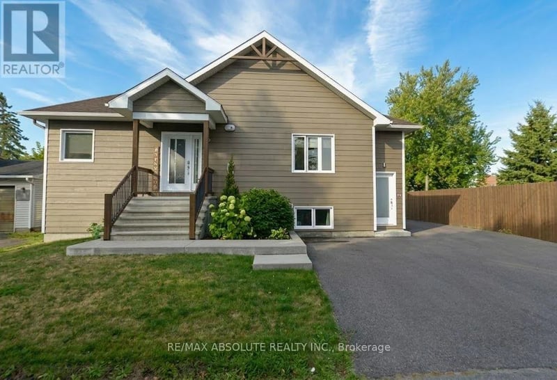 20 St-Placide Street, Alfred and Plantagenet, Ontario, K0B1A0, Alfred and Plantagenet, Ontario — photo 1 of 5