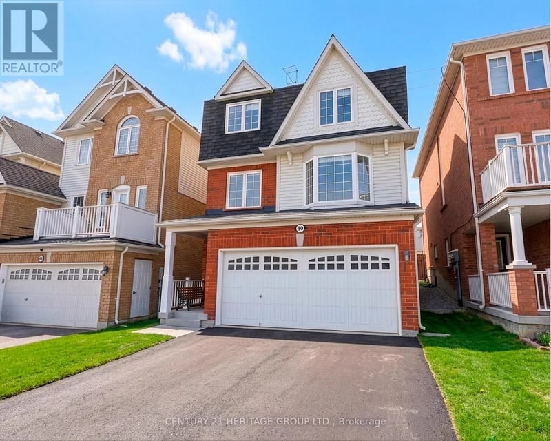 40 Cliff Gunn Road, Newmarket (Woodland Hill), Ontario, L3X3J8, Newmarket (Woodland Hill), Ontario — photo 1 of 5