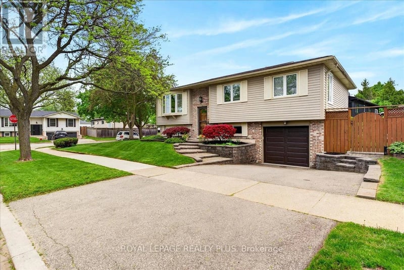 4452 Delaney Drive, Burlington (Shoreacres), Ontario, L7L5J2, Burlington (Shoreacres), Ontario — photo 1 of 5