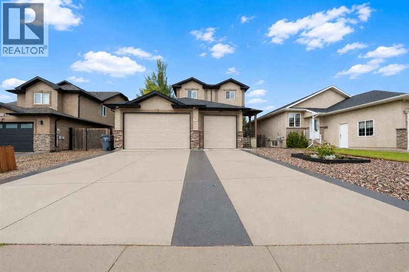 179 Sierra Drive Southwest, Medicine Hat, Alberta, T1B4X7, Medicine Hat, Alberta — photo 1 of 5
