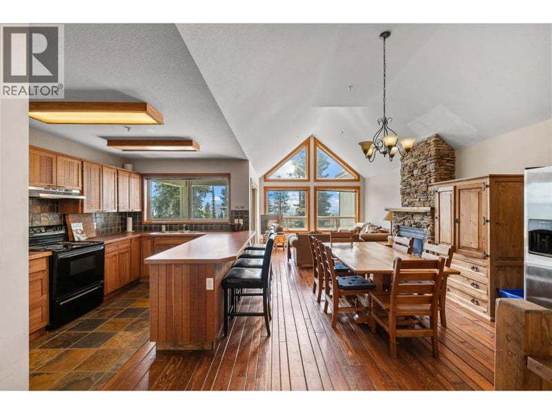 4879A Snowpines Road, Big White, British Columbia, V1P1P3, Big White, British Columbia — photo 1 of 5