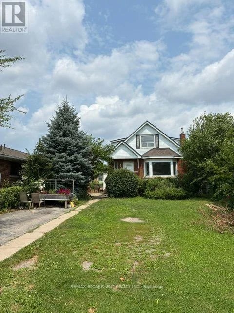 #2 1031 Fennell Avenue East, Hamilton (Sunninghill), Ontario, L8T1R5, Hamilton (Sunninghill), Ontario — photo 1 of 5