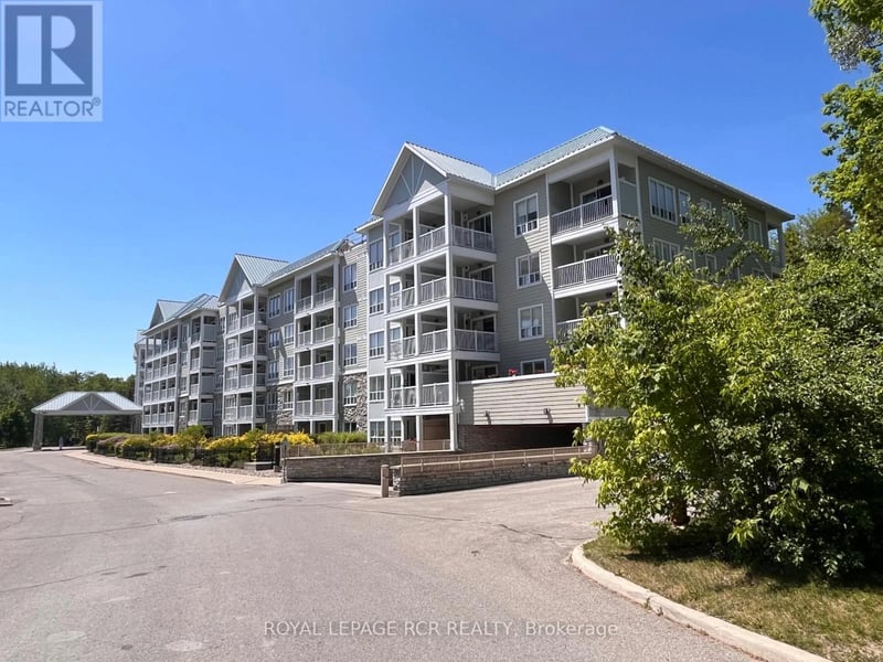 #212 900 Bogart Mill Trail, Newmarket (Gorham-College Manor), Ontario, L3Y8V5, Newmarket (Gorham-College Manor), Ontario — photo 1 of 5