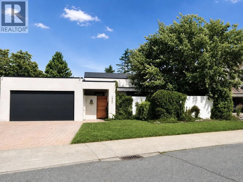 1922 Glen Gary Drive, Kamloops, British Columbia, V2E1R4, Kamloops, British Columbia — photo 1 of 5
