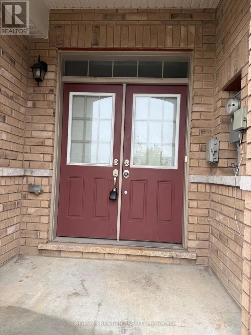 98 Davenfield Circle, Brampton (Bram East), Ontario, L6P4M1, Brampton (Bram East), Ontario — photo 1 of 5