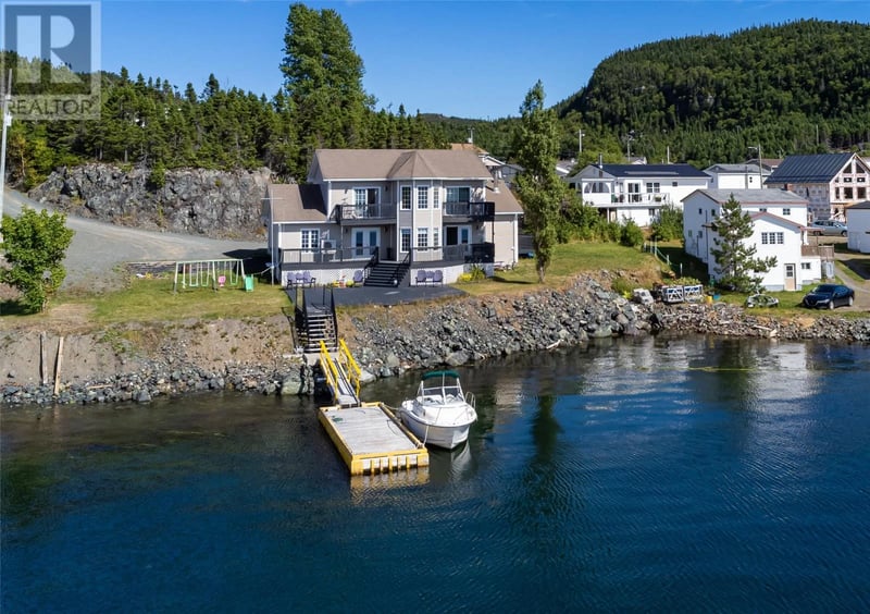 485 Main Street, Triton, Newfoundland & Labrador, A0J1V0, Triton, Newfoundland & Labrador — photo 1 of 5