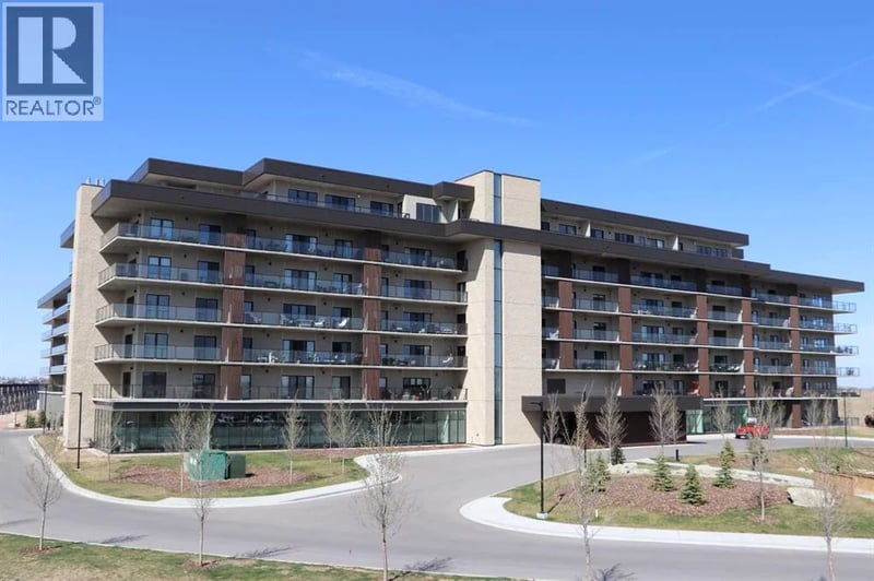 102 Scenic Drive North, Lethbridge, Alberta, T1H5L9, Lethbridge, Alberta — photo 1 of 5