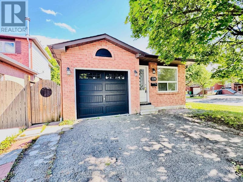 228 Martindale Crescent, Brampton (Brampton West), Ontario, L6X2V2, Brampton (Brampton West), Ontario — photo 1 of 5