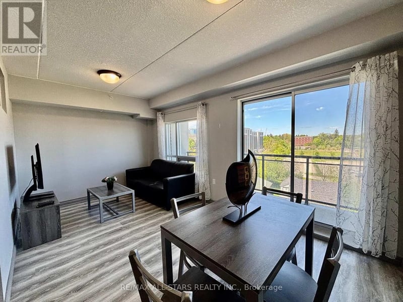 #507 275 Larch Street, Waterloo, Ontario, N2L3R2, Waterloo, Ontario — photo 1 of 5