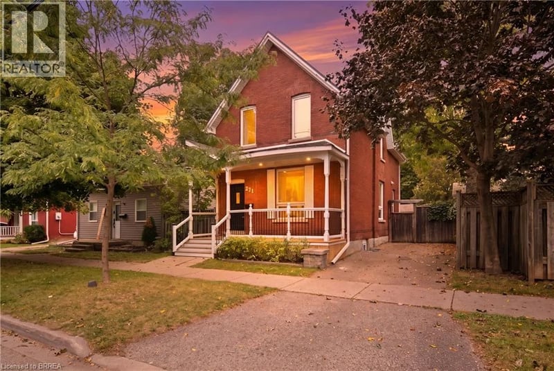 271 PARK Avenue, Brantford, Ontario, N3S5K8, Brantford, Ontario — photo 1 of 5