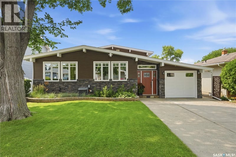 1710 Cameron AVENUE, Saskatoon, Saskatchewan, S7H3N3, Saskatoon, Saskatchewan — photo 1 of 5