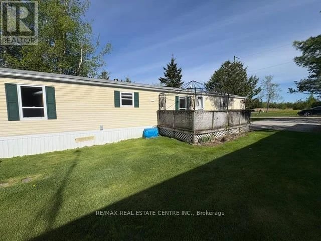 40 Maple Grove Village Road, Southgate, Ontario, N0C1B0, Southgate, Ontario — photo 1 of 5