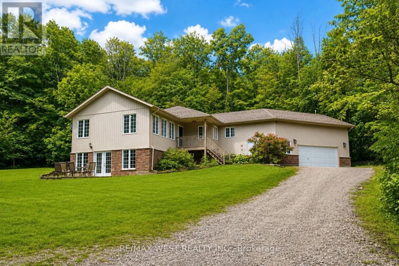 4927 25th Sideroad, Essa, Ontario, L0L2N0, Essa, Ontario — photo 1 of 5