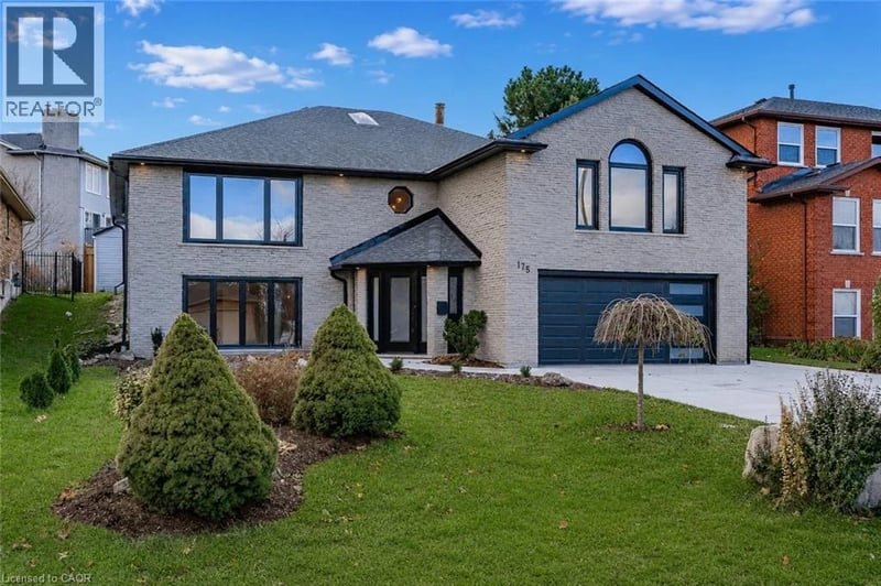 175 BLUEBELL Crescent, Ancaster, Ontario, L9K1E8, Ancaster, Ontario — photo 1 of 5