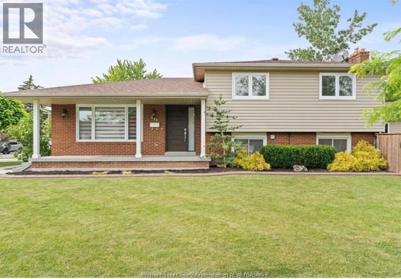 146 ATLANTIC, Amherstburg, Ontario, N9V3K7, Amherstburg, Ontario — photo 1 of 5