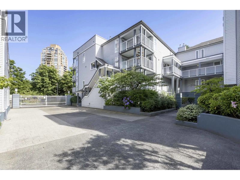 #43 7345 SANDBORNE Avenue, Burnaby, British Columbia, V3N4W6, Burnaby, British Columbia — photo 1 of 5