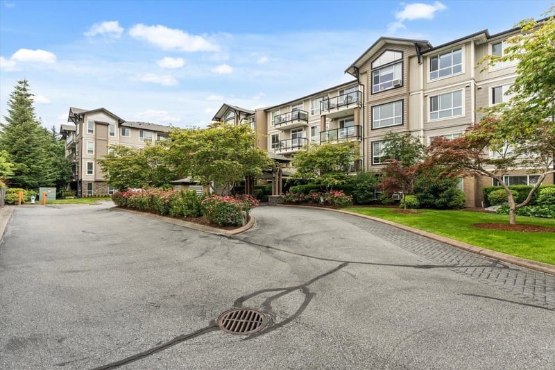 #208 32729 GARIBALDI Drive, Abbotsford, British Columbia, V2T0A6, Abbotsford, British Columbia — photo 1 of 5