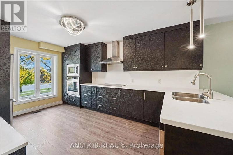 51 Dovercliffe Road, Guelph (Dovercliffe Park/Old University), Ontario, N1G3A5, Guelph (Dovercliffe Park/Old University), Ontario — photo 1 of 5