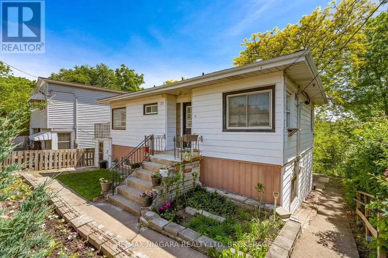 #UPPER 73 Hillview Road, St. Catharines (Western Hill), Ontario, L2S1S8, St. Catharines (Western Hill), Ontario — photo 1 of 5