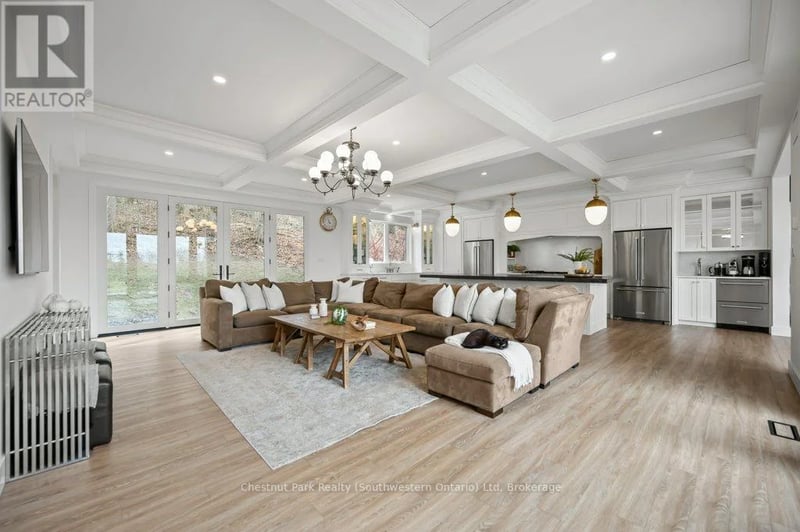 27 Vardon Drive, Guelph (Dovercliffe Park/Old University), Ontario, N1G1W8, Guelph (Dovercliffe Park/Old University), Ontario — photo 1 of 5