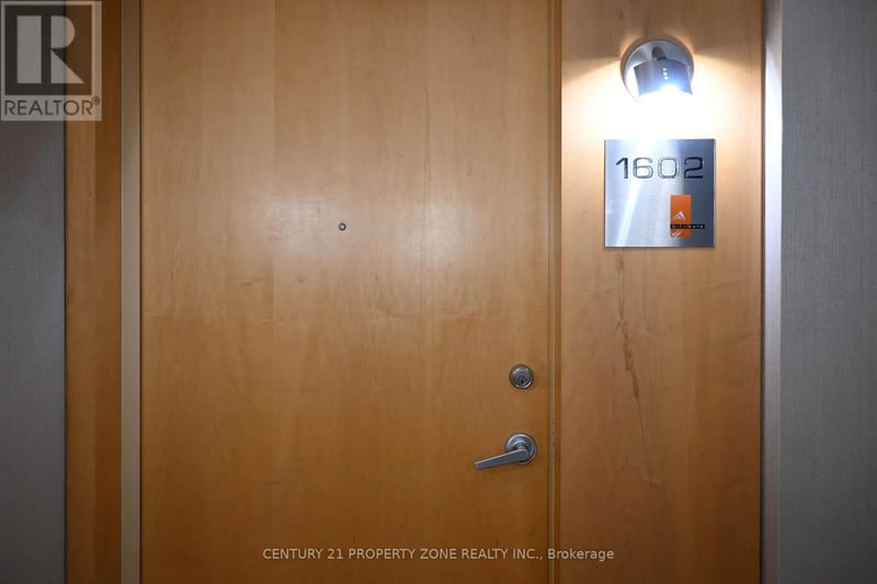 #1602 3939 Duke Of York Boulevard, Mississauga (City Centre), Ontario, L5B4N2, Mississauga (City Centre), Ontario — photo 1 of 5