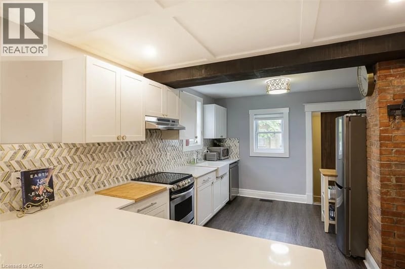 241 VINE Street, St. Catharines, Ontario, L2M4S9, St. Catharines, Ontario — photo 1 of 5
