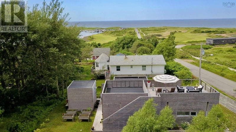 19 Beach Road, Inverness, Nova Scotia, B0E1N0, Inverness, Nova Scotia — photo 1 of 5