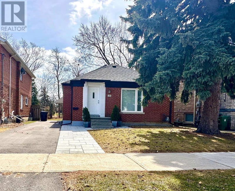 99 Park Home Avenue, Toronto (Willowdale West), Ontario, M2N1W7, Toronto (Willowdale West), Ontario — photo 1 of 5
