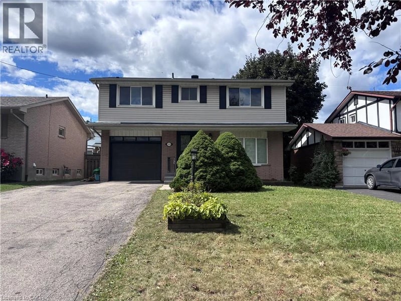1004 GARTH Street, Hamilton, Ontario, L9C4L6, Hamilton, Ontario — photo 1 of 5