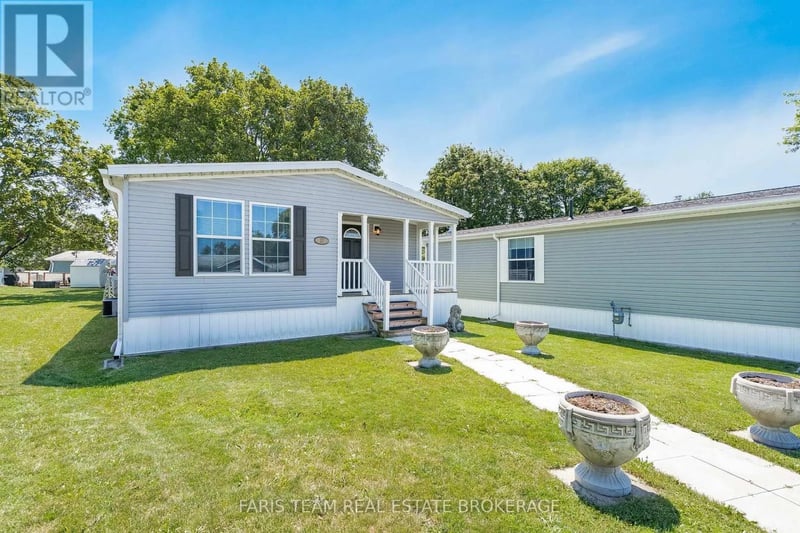 37 Hawthorne Drive, Innisfil, Ontario, L9S1P1, Innisfil, Ontario — photo 1 of 5