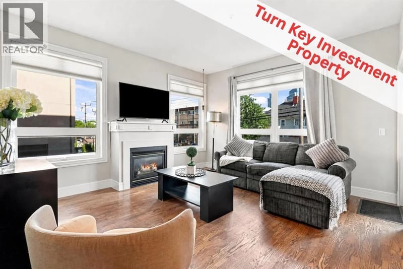 2 14 Street Northwest, Calgary, Alberta, T2N1Z4, Calgary, Alberta — photo 1 of 5