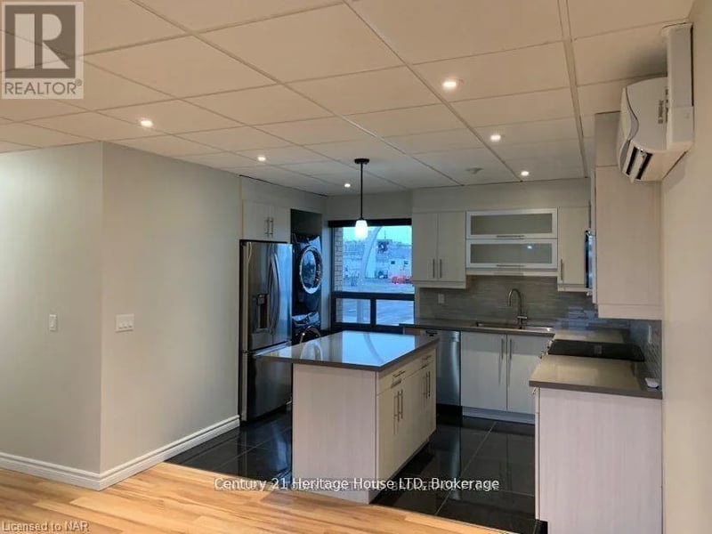 #1 238 Bertie Street, Fort Erie (Central), Ontario, L2A1Z3, Fort Erie (Central), Ontario — photo 1 of 5