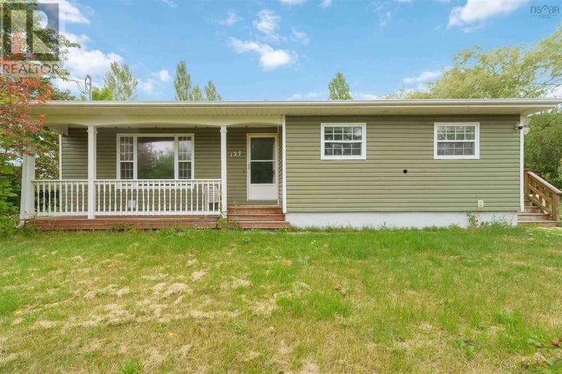 127 Highland Avenue, Wolfville, Nova Scotia, B4P1Z8, Wolfville, Nova Scotia — photo 1 of 5