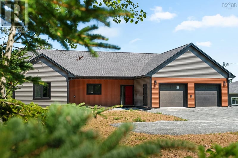 642 Bissett Road, Cole Harbour, Nova Scotia, B2V2T5, Cole Harbour, Nova Scotia — photo 1 of 5