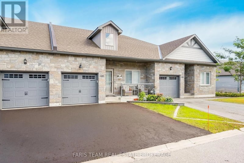 326 Lucy Lane, Orillia, Ontario, L3V8L3, Orillia, Ontario — photo 1 of 5