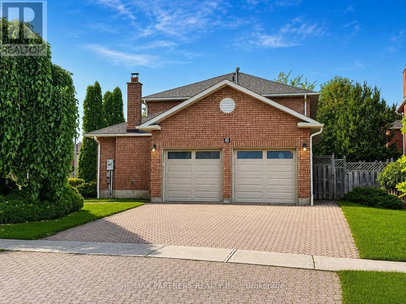 2 Glenhurst Road, Richmond Hill (Doncrest), Ontario, L4B2C9, Richmond Hill (Doncrest), Ontario — photo 1 of 5