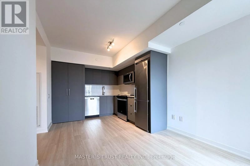 #629 500 Wilson Avenue, Toronto (Clanton Park), Ontario, M3H0E5, Toronto (Clanton Park), Ontario — photo 1 of 5