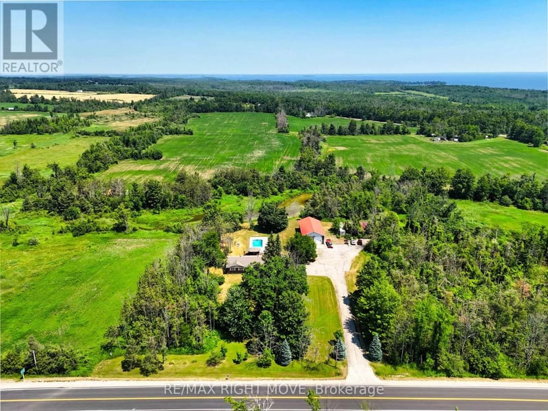 114 11th Line South, Oro-Medonte (Hawkestone), Ontario, L0L1T0, Oro-Medonte (Hawkestone), Ontario — photo 1 of 5
