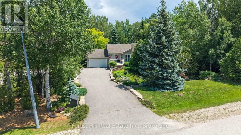 131 Aspen Way, Blue Mountains, Ontario, L9Y0S7, Blue Mountains, Ontario — photo 1 of 5