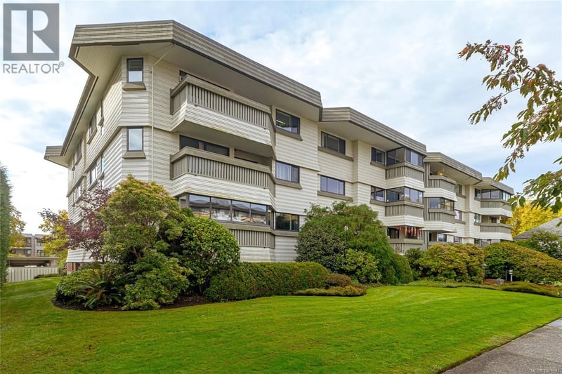 #101 1145 Hilda Street, Victoria, British Columbia, V8V2Z5, Victoria, British Columbia — photo 1 of 5