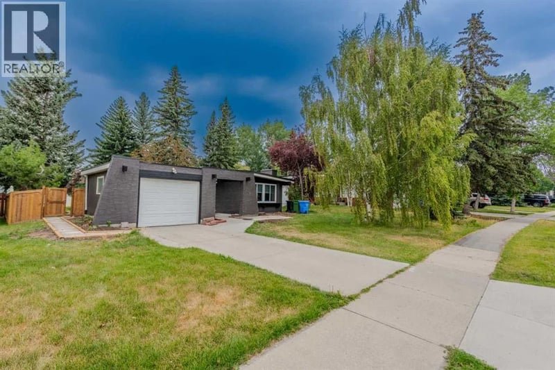 5655 Dalhousie Drive Northwest, Calgary, Alberta, T3A1Y5, Calgary, Alberta — photo 1 of 5