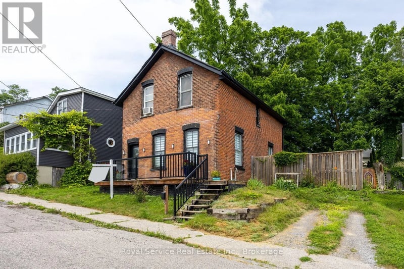 12 Park Street, Port Hope, Ontario, L1A1C1, Port Hope, Ontario — photo 1 of 5