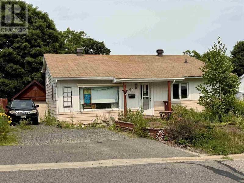 50 Hutchison AVE, Elliot Lake, Ontario, P5A1W5, Elliot Lake, Ontario — photo 1 of 5