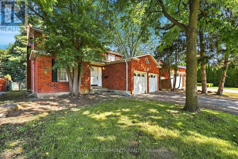 34A Claridge Drive, Richmond Hill (South Richvale), Ontario, L4C6H3, Richmond Hill (South Richvale), Ontario — photo 1 of 5