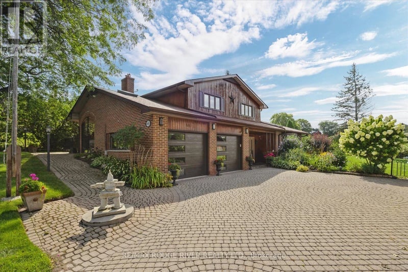 881 Swiss Heights Drive, Oshawa (Pinecrest), Ontario, L1K2B1, Oshawa (Pinecrest), Ontario — photo 1 of 5